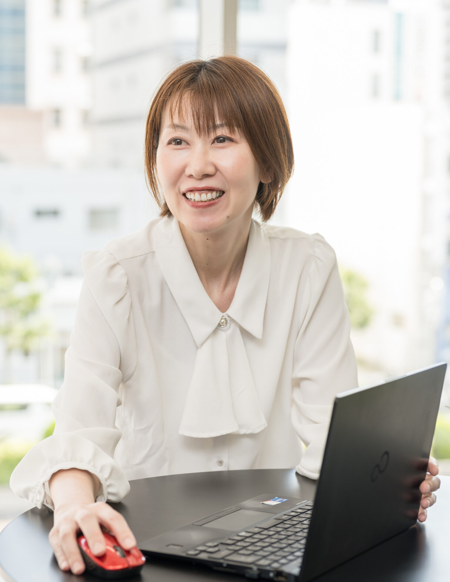 お客様として出会い、今はユーポスの一員に｜店舗事務から経営企画へ広がるキャリア